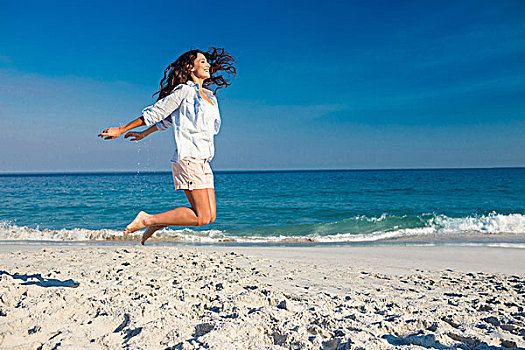 高兴,女人,跳跃,海滩,晴天