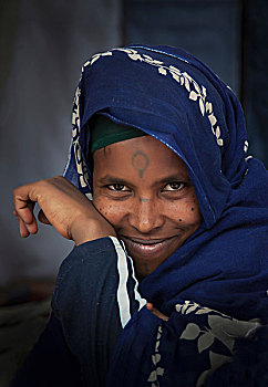 头像,微笑,阿姆哈拉族,女人,戴着,蓝色,传统服装,埃塞俄比亚,非洲
