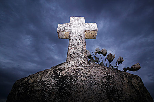 十字架,墓碑