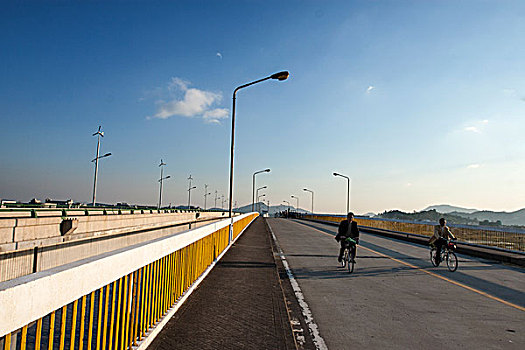 清江大桥