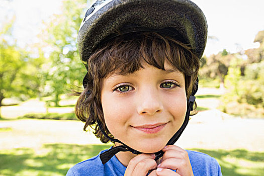可爱,小男孩,戴着,自行车头盔