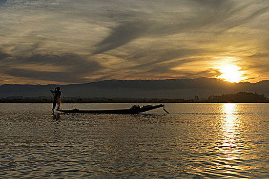 渔民,茵莱湖,日落,掸邦,缅甸,亚洲
