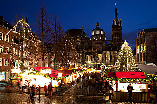 圣诞市场,市政厅,夜晚,北莱茵-威斯特伐利亚,德国,欧洲