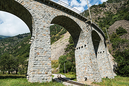 圆形,高架桥,布鲁希奥,铁路,高速列车,瑞士,欧洲