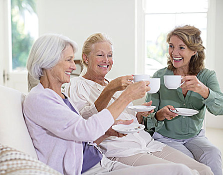 老年,女人,祝酒,咖啡杯