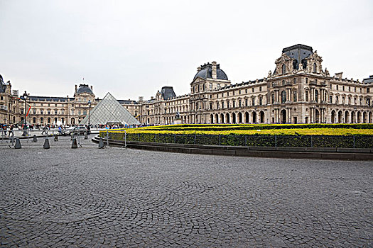 法国罗浮宫