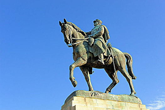 法国,巴黎,骑马雕像