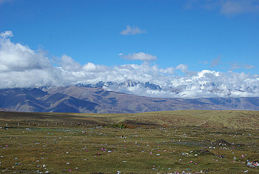 西藏甘孜路边风光