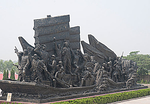 铁道游击队纪念塑像