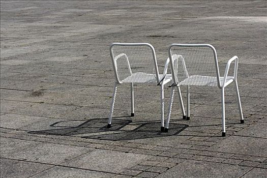 两个,空椅子,乌尔姆,巴登符腾堡,德国,欧洲