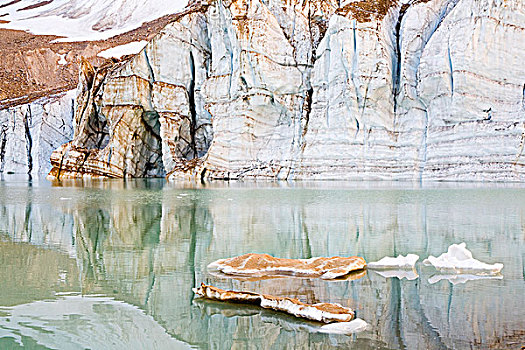 冰河,伊迪斯卡维尔山,碧玉国家公园,艾伯塔省,加拿大