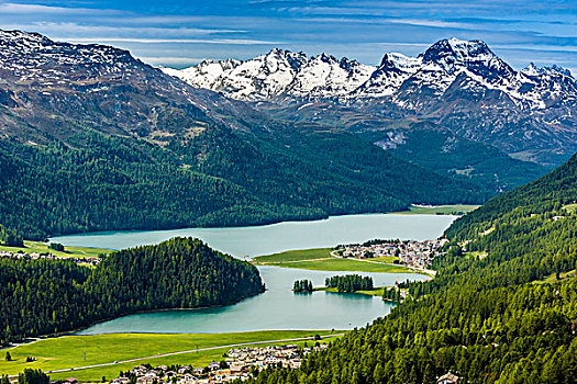 俯视,城镇,圣莫里茨,围绕,阿尔卑斯山,晴天,春天,瑞士