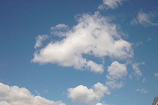 新疆阿勒泰喀纳斯天上的云