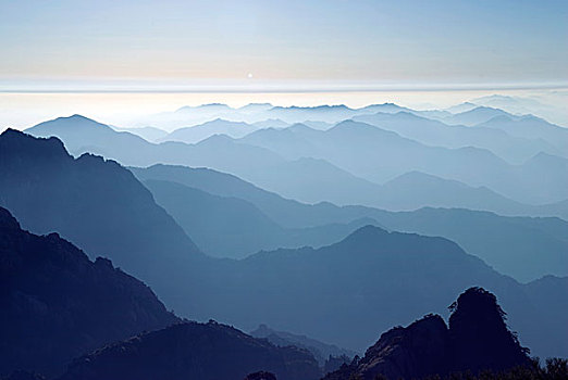 黄山西海山峰