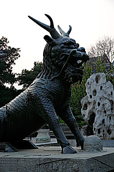 颐和园铜雕