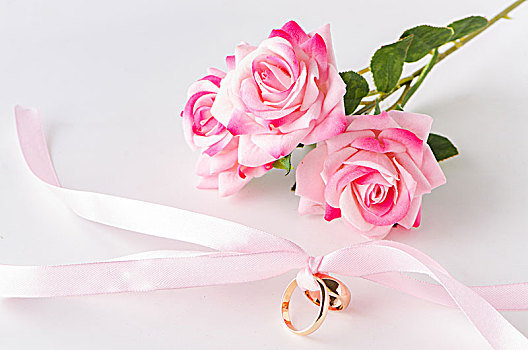 婚礼,概念,戒指,玫瑰