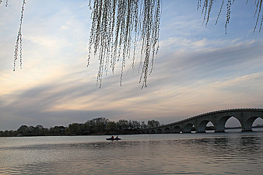 双湖夕照