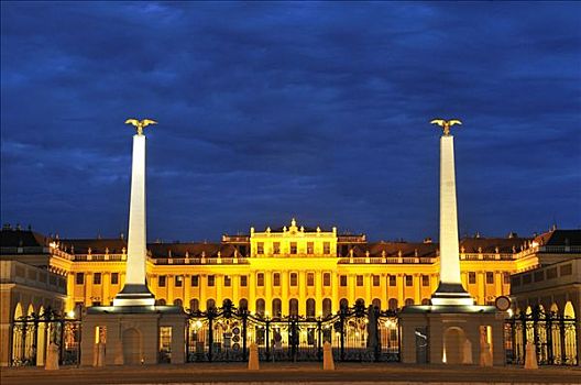 美泉宫,夜晚,维也纳,奥地利,欧洲
