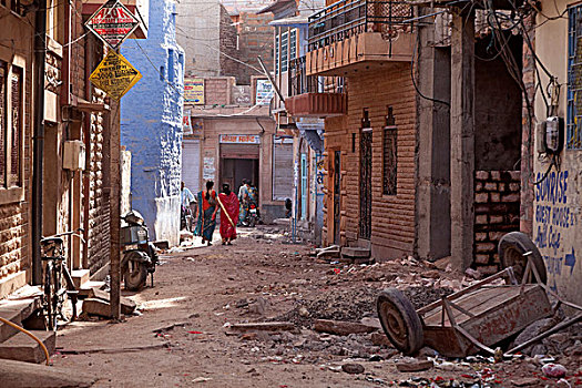 印度,拉贾斯坦邦,两个,女性,走,荒废,街道