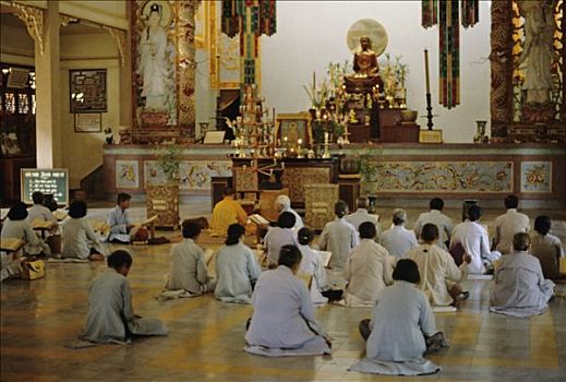 越南,芽庄,佛教寺庙,信徒,坐,祈祷