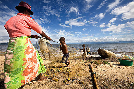 家庭,拉拽,渔网,马鲁安采特拉,马达加斯加