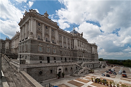 马德里王宫,西班牙