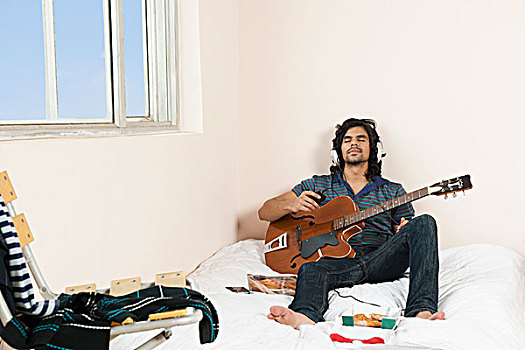 吉他,卧室