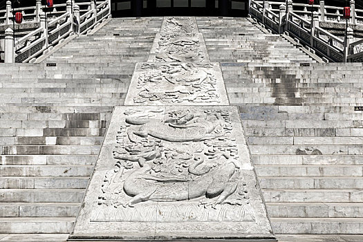 中国河南省洛阳市天堂景区用云龙石阶