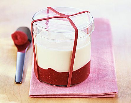自制,树莓酸奶,玻璃