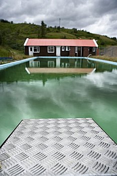 游泳池,冰岛
