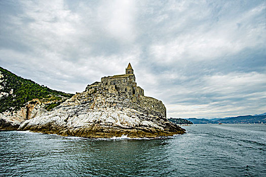 海中城堡