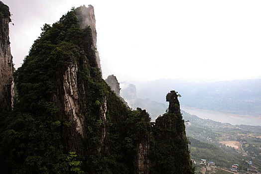 恩施,黄鹤峰,风景,景点,旅游,高山,山区,神秘,树木,植被,石头,鄂西,奇石,峡谷,壮观,云海,仙境