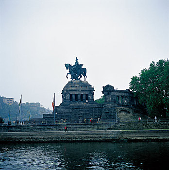 德国科布伦茨威廉大帝塑像