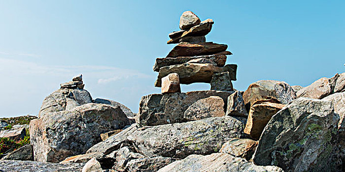因纽石刻,岩石上,纽芬兰,拉布拉多犬,加拿大