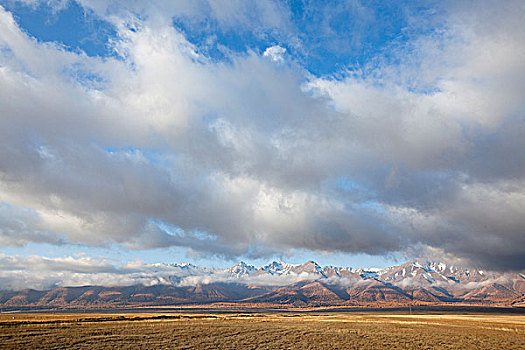 新疆哈密天山