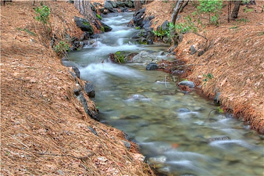 小,山川