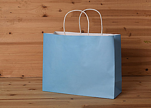 蓝色购物袋