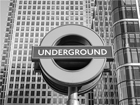 黑白,伦敦地铁标志