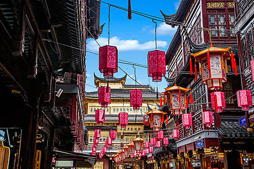 上海市黄浦区上海城隍庙商业街灯笼
