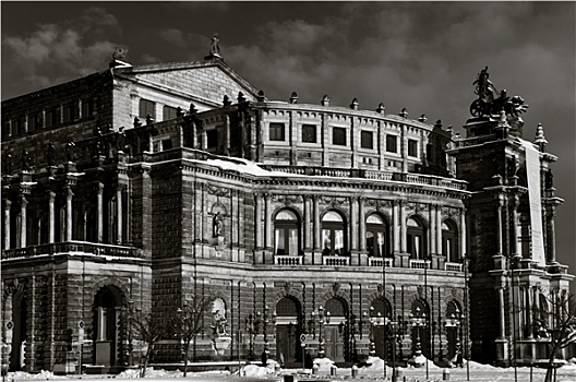 德累斯顿,塞帕歌剧院,冬天