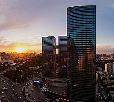 乌鲁木齐时代广场夕阳美景