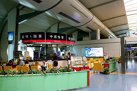 重庆江北机场候机大厅咖啡厅