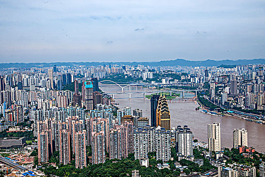 2035年重庆市南岸区南山老君洞道观俯瞰重庆渝中与南岸两区