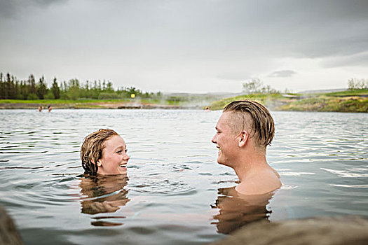 微笑,年轻,情侣,放松,秘密,泻湖,温泉,冰岛
