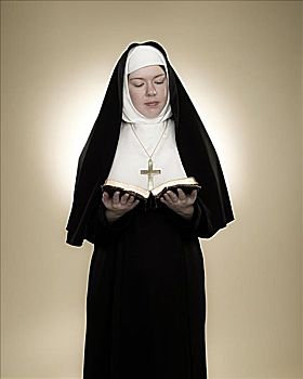 东正教修女图片