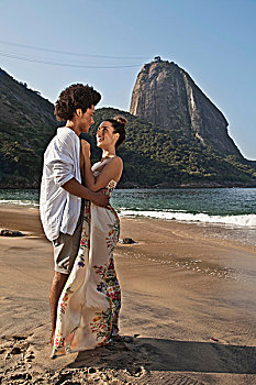 情侣,搂抱,海滩,里约热内卢,巴西