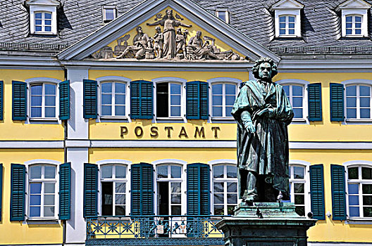 贝多芬,纪念建筑,广场,正面,柱子,办公室,北莱茵威斯特伐利亚,德国,欧洲