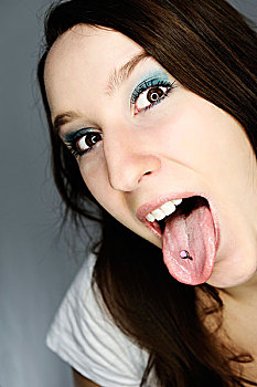 年轻,女人,展示,舌头,穿刺