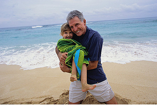 肖像,爷爷,拿着,孙女,毛巾,海滩