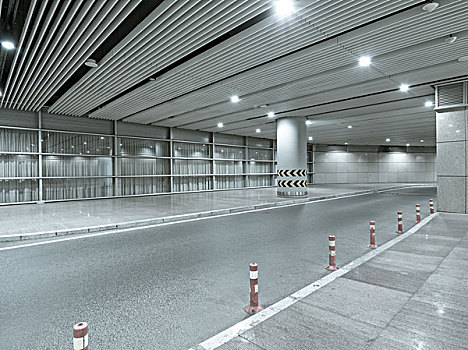 首都机场t3航站楼地下行车道